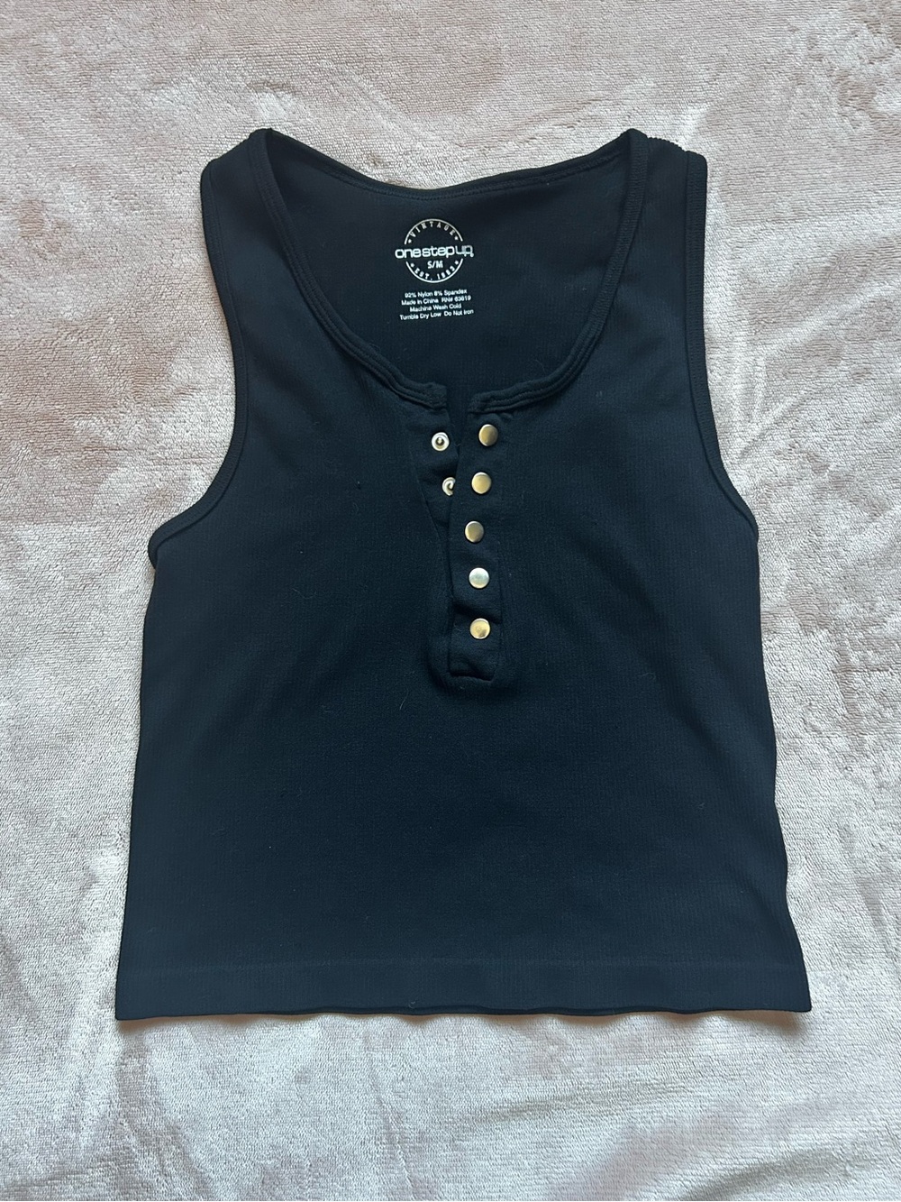 FREE WITH BUNDLE 💕 One Step Up Black Ribbed Henley Tank Top – S/M